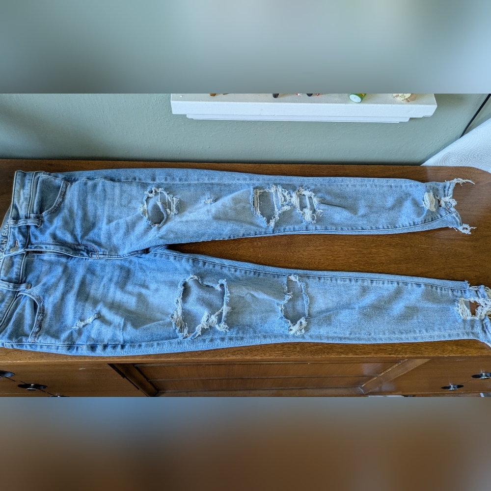 American Eagle Super Stretchy Skinny Distressed Jeans
